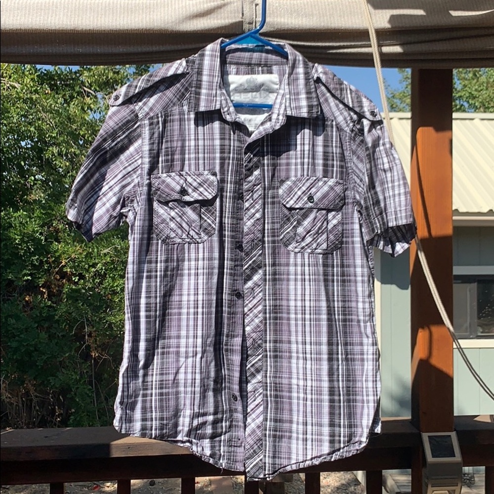 HELIX Men’s short sleeves button down